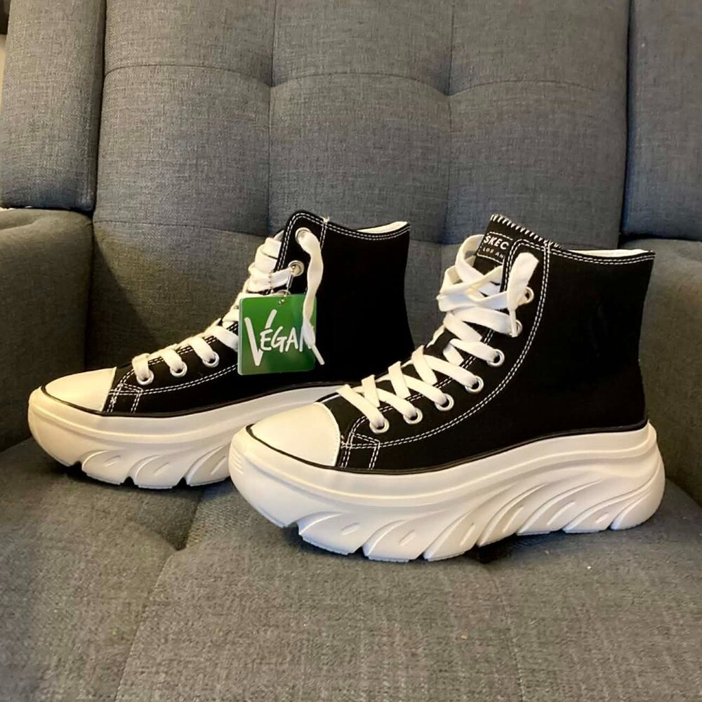 Skechers Funky Street Groove-Way High Top Sneakers NIB